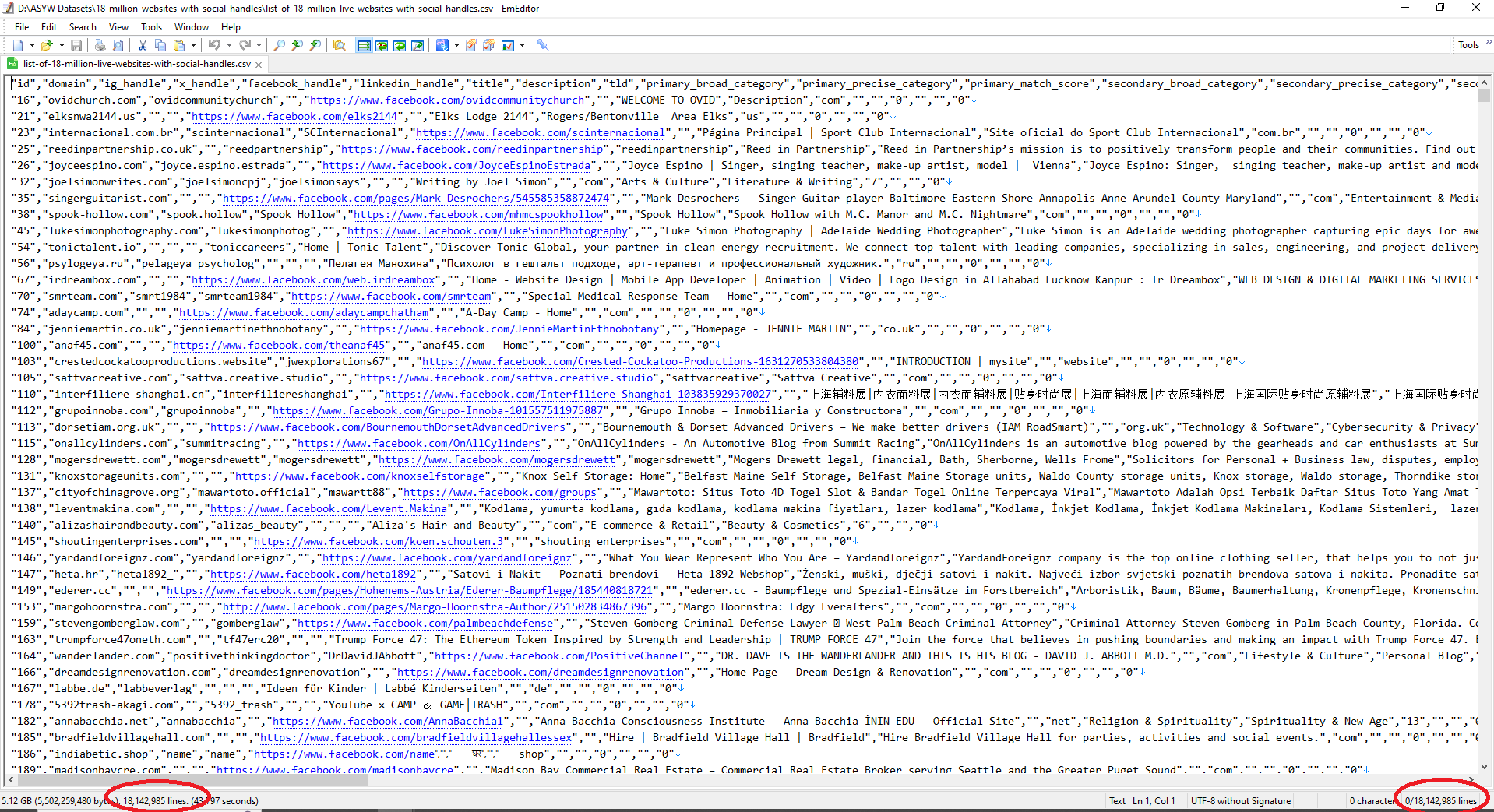 CSV File of 18 million websites with social handles